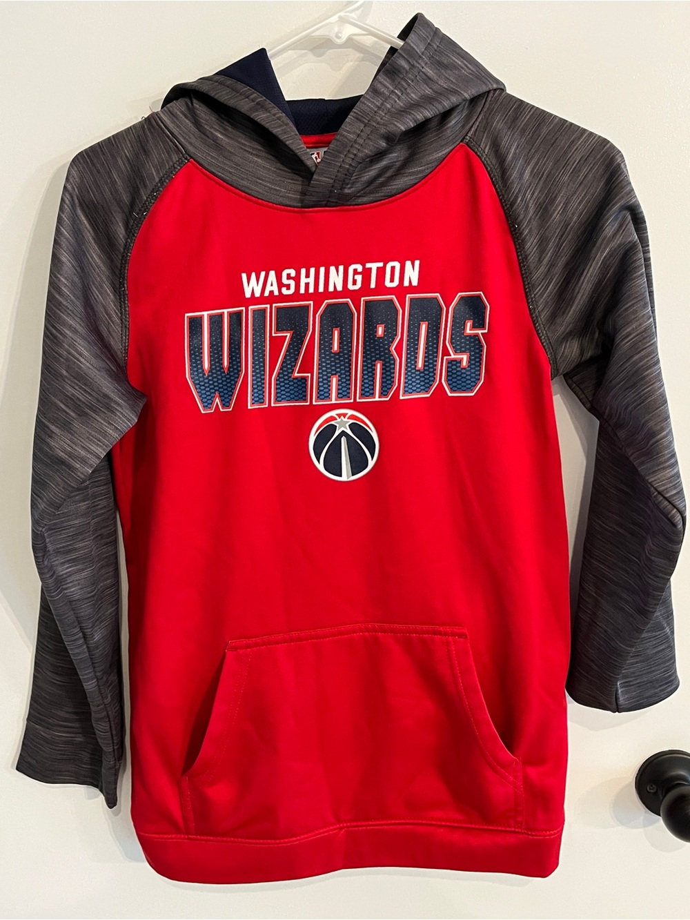 Older Kids Size Large (12/14) NBA Washington Wizards Pullover Hoodie